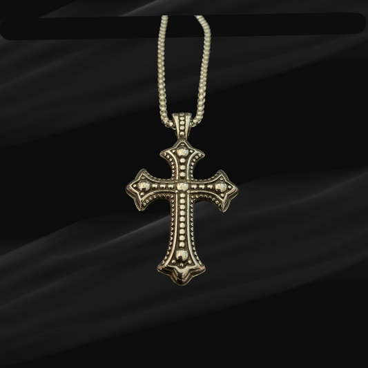 Roman Cross Pendant with Chain – Classic & Bold